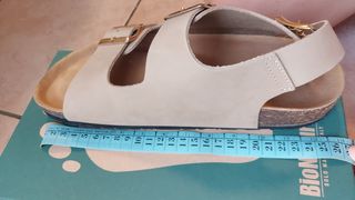 Sandali in vera pelle con cinturini