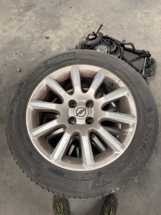 4 Llantas Opel Astra H 2006