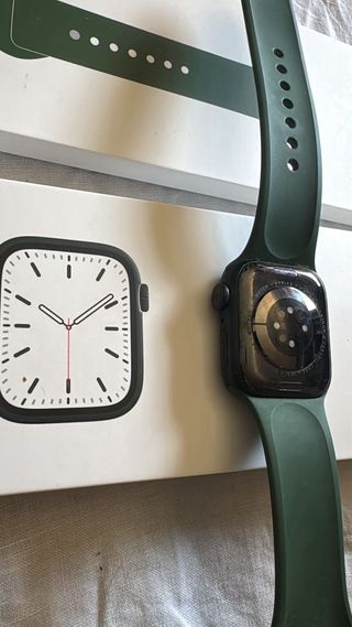 Apple Watch Series 7 - Negra y Verde