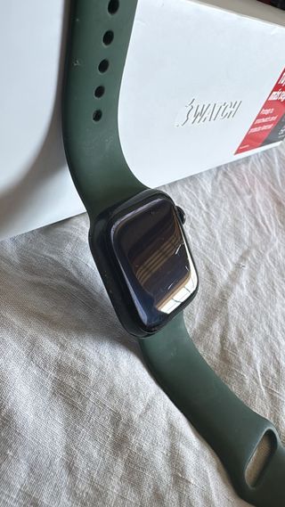 Apple Watch Series 7 - Negra y Verde