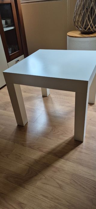 Mesita blanca madera - Decoración