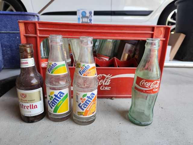 Botellas antiguas Coca-Cola, Fanta y Estrella Damm