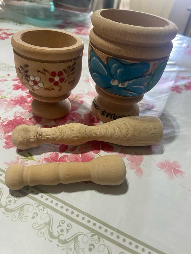 2 Mortai per cucina in legno decorati