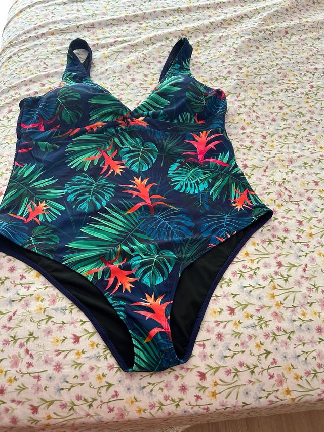 Bañador estampado tropical