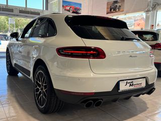 Porsche Macan 2.0 Turbo 252CV.-" NACIONAL" .-" TECHO PANORÁMICO... "-.-"  POCOS KM ".-" PEGATINA VERDE C/EURO 6-W ".-