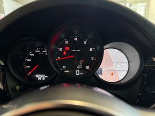 Porsche Macan 2.0 Turbo 252CV.-" NACIONAL" .-" TECHO PANORÁMICO... "-.-"  POCOS KM ".-" PEGATINA VERDE C/EURO 6-W ".-