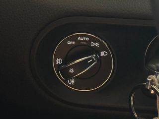 Porsche Macan 2.0 Turbo 252CV.-" NACIONAL" .-" TECHO PANORÁMICO... "-.-"  POCOS KM ".-" PEGATINA VERDE C/EURO 6-W ".-