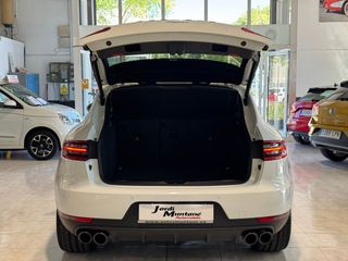Porsche Macan 2.0 Turbo 252CV.-" NACIONAL" .-" TECHO PANORÁMICO... "-.-"  POCOS KM ".-" PEGATINA VERDE C/EURO 6-W ".-