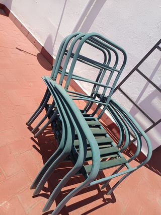Mesa y 4 sillas terraza - metal y cristal