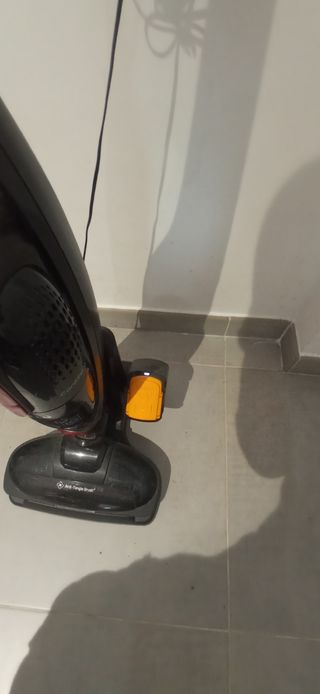 Aspiradora escoba Dual Power Pack 18V