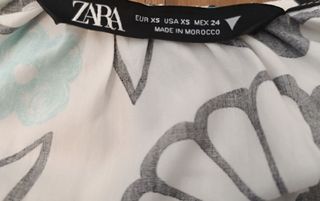 Vestido Zara floral XS - Nuevo