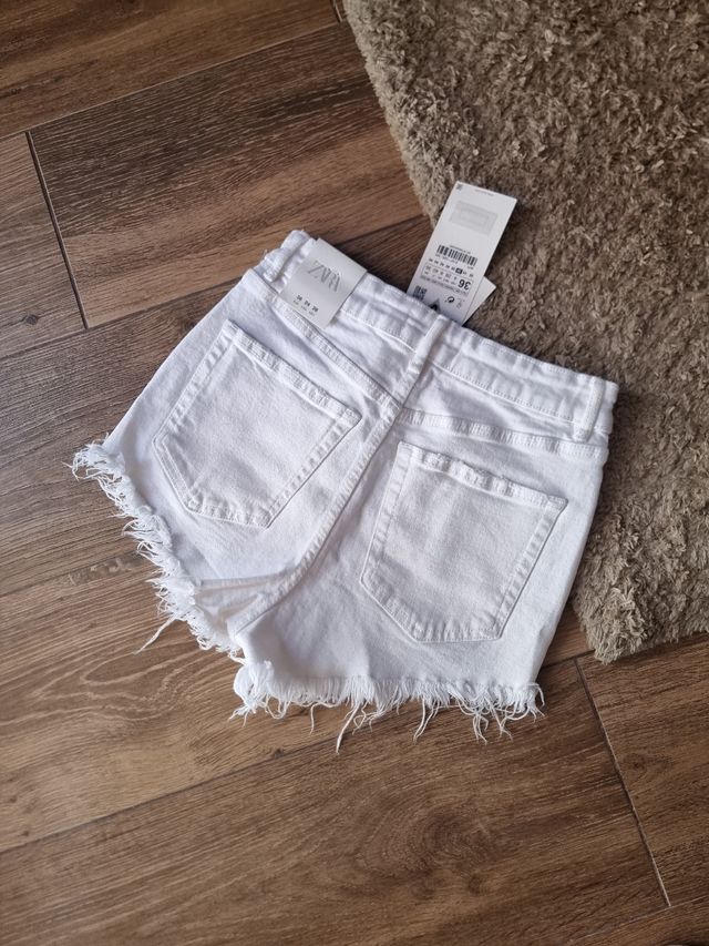 Shorts Zara blancos rotos talla 36