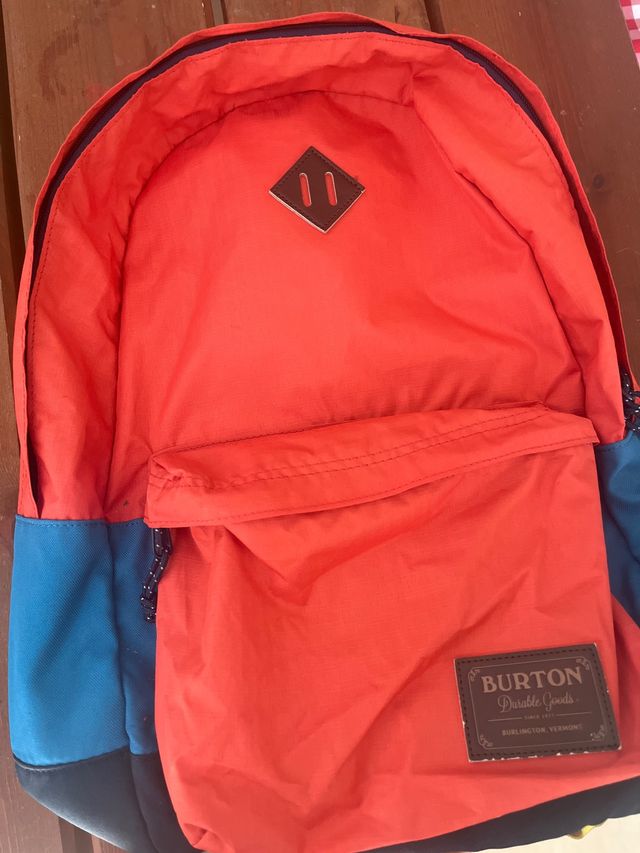 Mochila Burton naranja y azul
