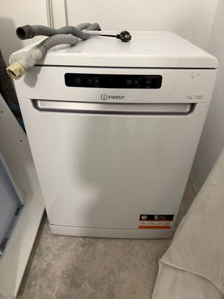 Lavavajillas Indesit - Lavaplatos