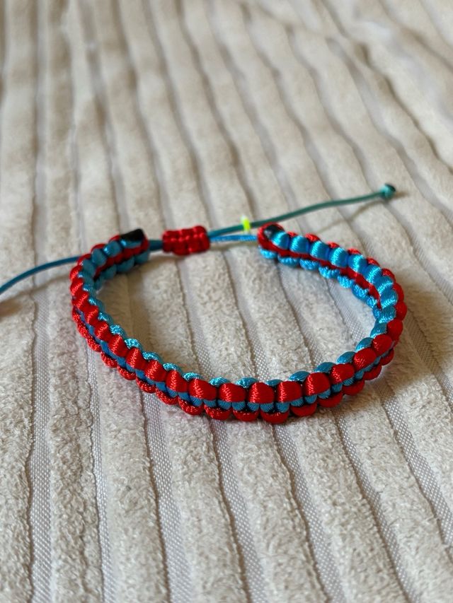 Pulsera trenzada