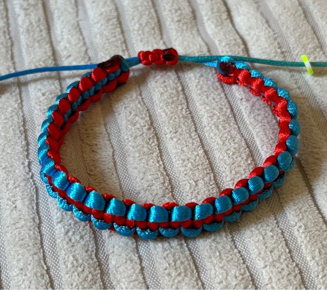Pulsera trenzada