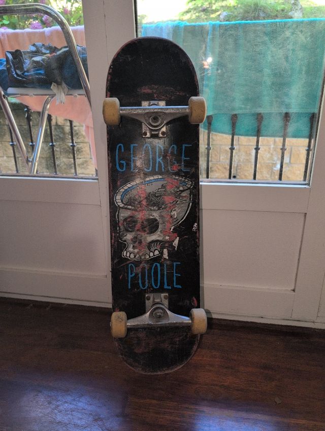 Skateboard usado