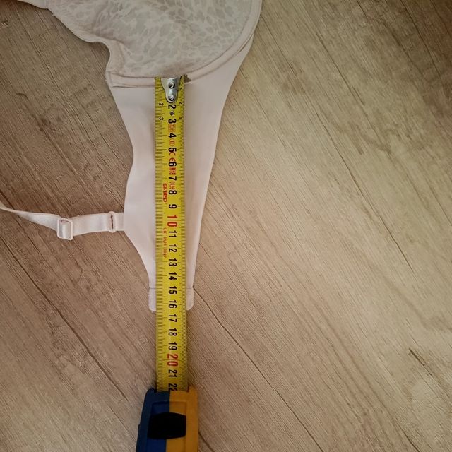 Sujetador Calvin Klein rosa 90D