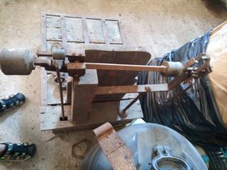 Báscula antigua de madera