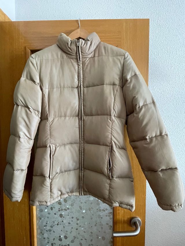 Abrigo Zara beige talla M