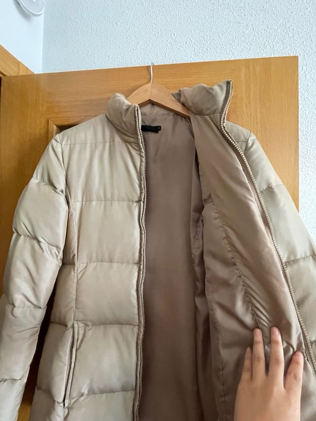 Abrigo Zara beige talla M