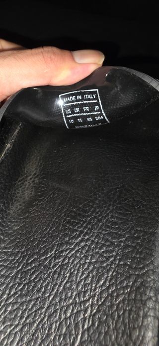 Chanclas Adidas Adilette negras y blancas
