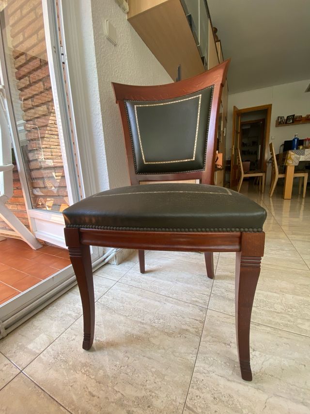Silla clásica madera-piel