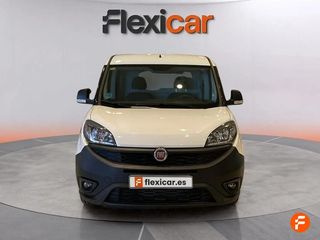 Fiat Doblò Cilindrada: 1598 cm³ Tipo de combustible: Diésel Potencia del motor: 77 kW / 105 CV