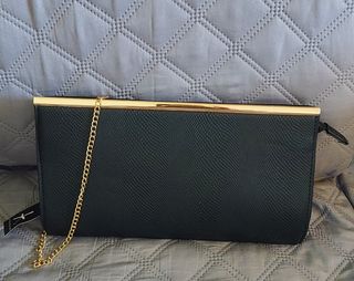 Bolso negro dorado fiesta