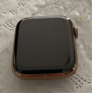 Apple Watch Serie 5, 44mm, zafiro y acero inox.
