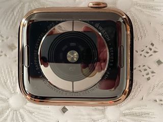 Apple Watch Serie 5, 44mm, zafiro y acero inox.