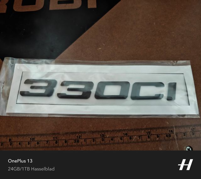 Emblema 330Ci negro para
maletero de BMW Serie 3