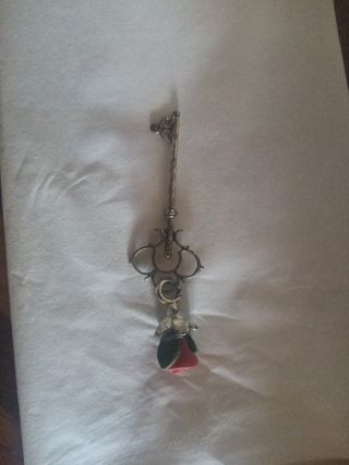 Chiave d'argento con rosa
