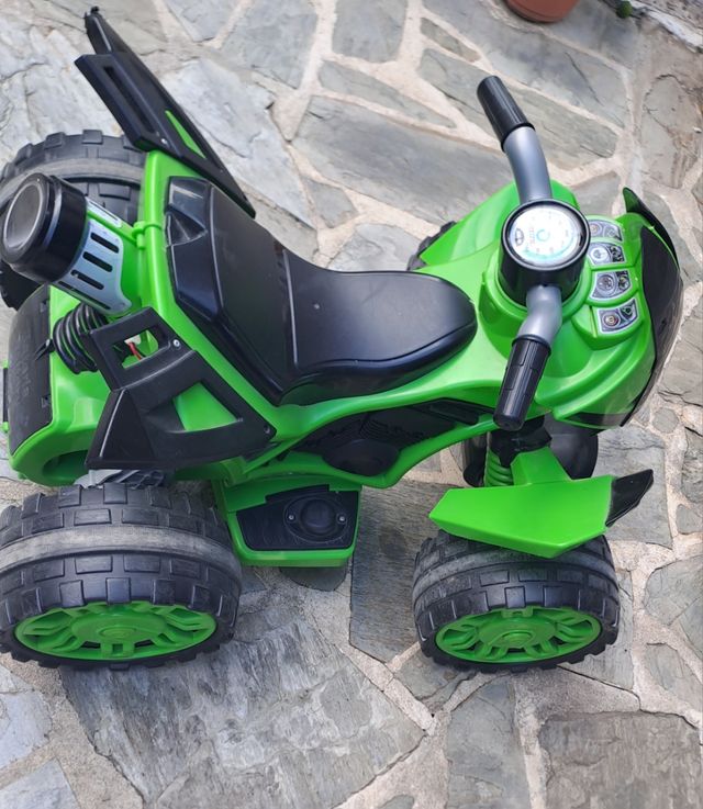 Moto eléctrica infantil