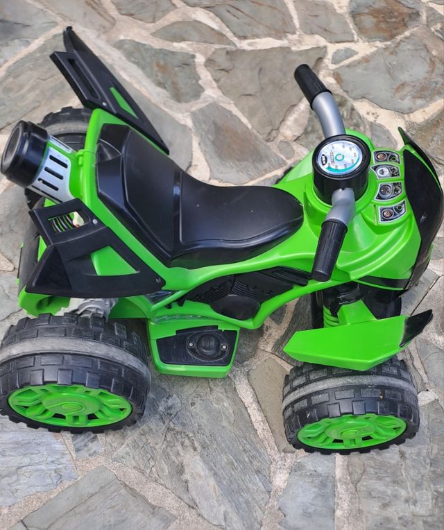 Moto eléctrica infantil