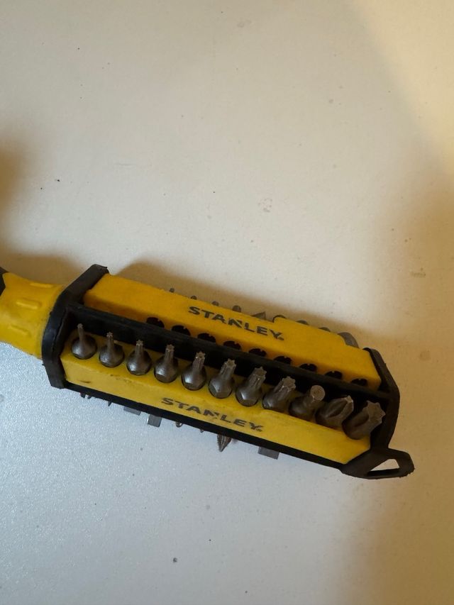 Cacciavite Stanley con set si punte