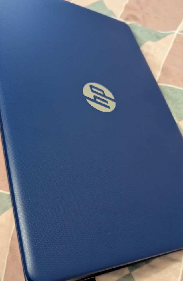 Portátil HP 15-db1019ns - Azul. Perfecto estado