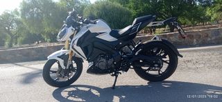 MOTOCICLETA CFMOTO 125NK BLANCA,PRECIO ÚNICO