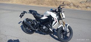 MOTOCICLETA CFMOTO 125NK BLANCA,PRECIO ÚNICO