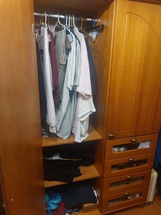 Armario madera maciza pino