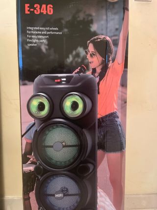 Altavoz Portátil E-346 con Ruedas