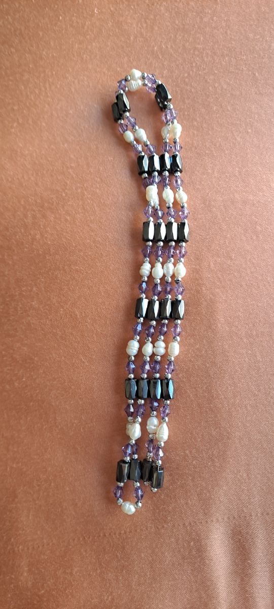 Collar cuentas imán - Negro, Morado.