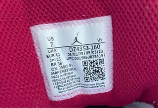 Jordan Max Aura 5 - Scarpe Rosa e Bianche