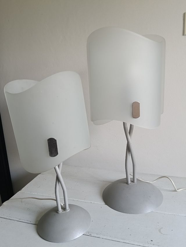 2 Lampade da tavolo moderne