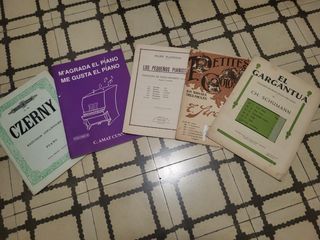 Piano acústic Czerny (Martorell)