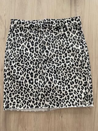 Mini Falda Leopardo Blanco y Negro talla 36
