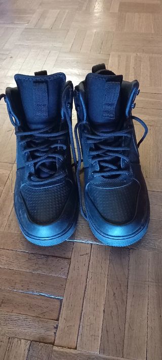 Zapatillas Nike negras altas