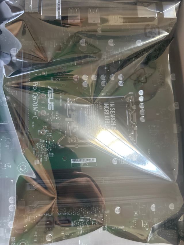 Placa base ASUS Pro Q670M-C CSM