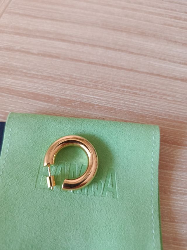 Aros dorados BAMBA,sin estrenar. Baño de oro