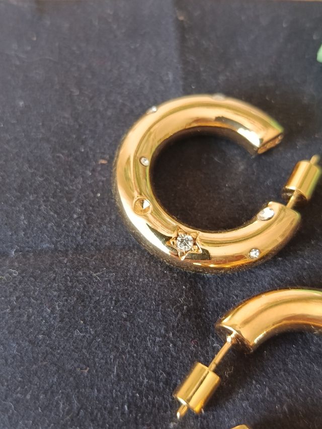 Aros dorados BAMBA,sin estrenar. Baño de oro